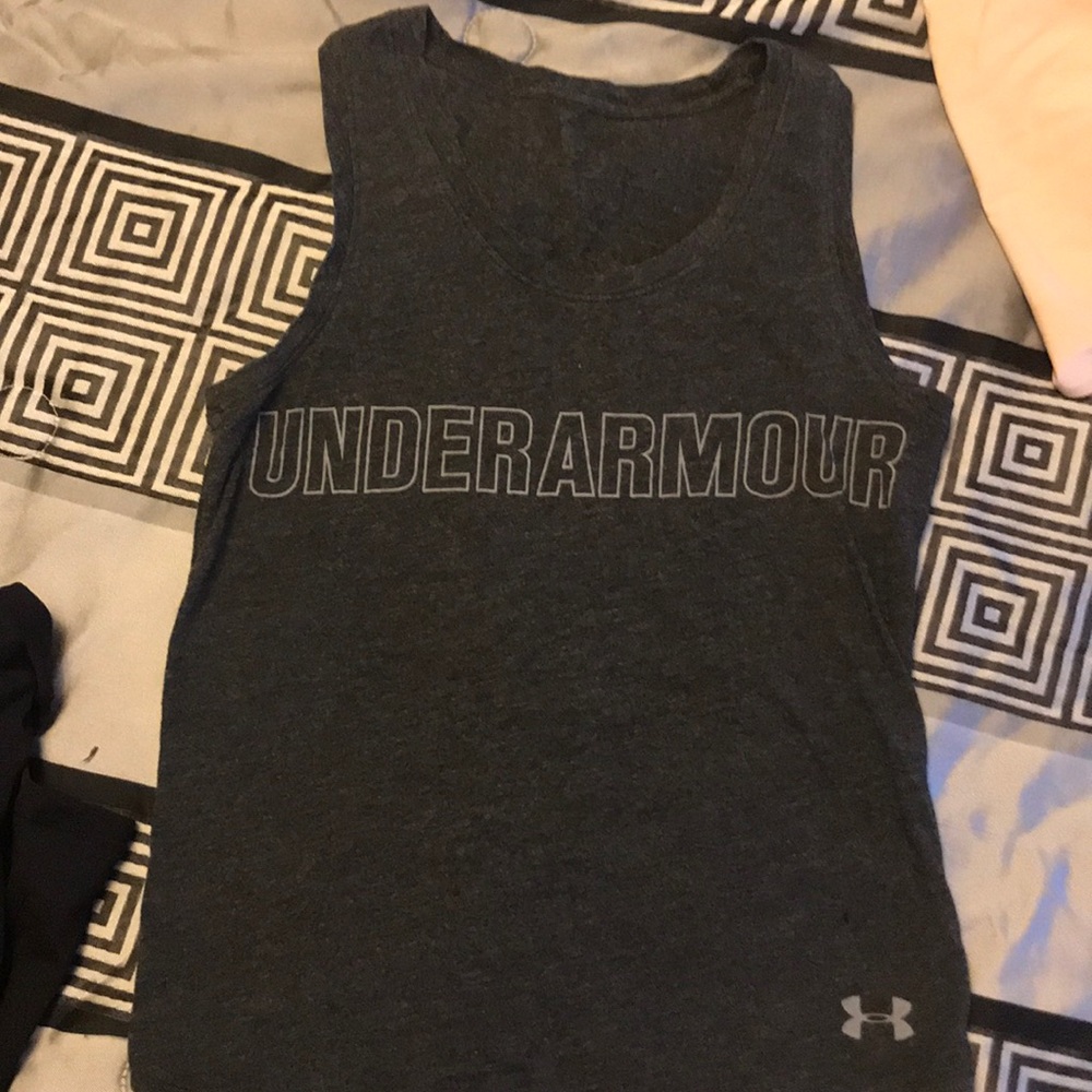 Under Armour S/M tank